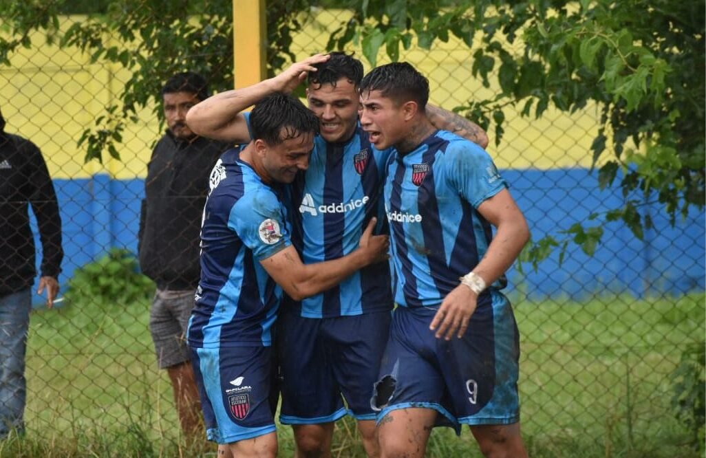 Victoria clave de Atlético Escobar en su visita a Napoli Argentino