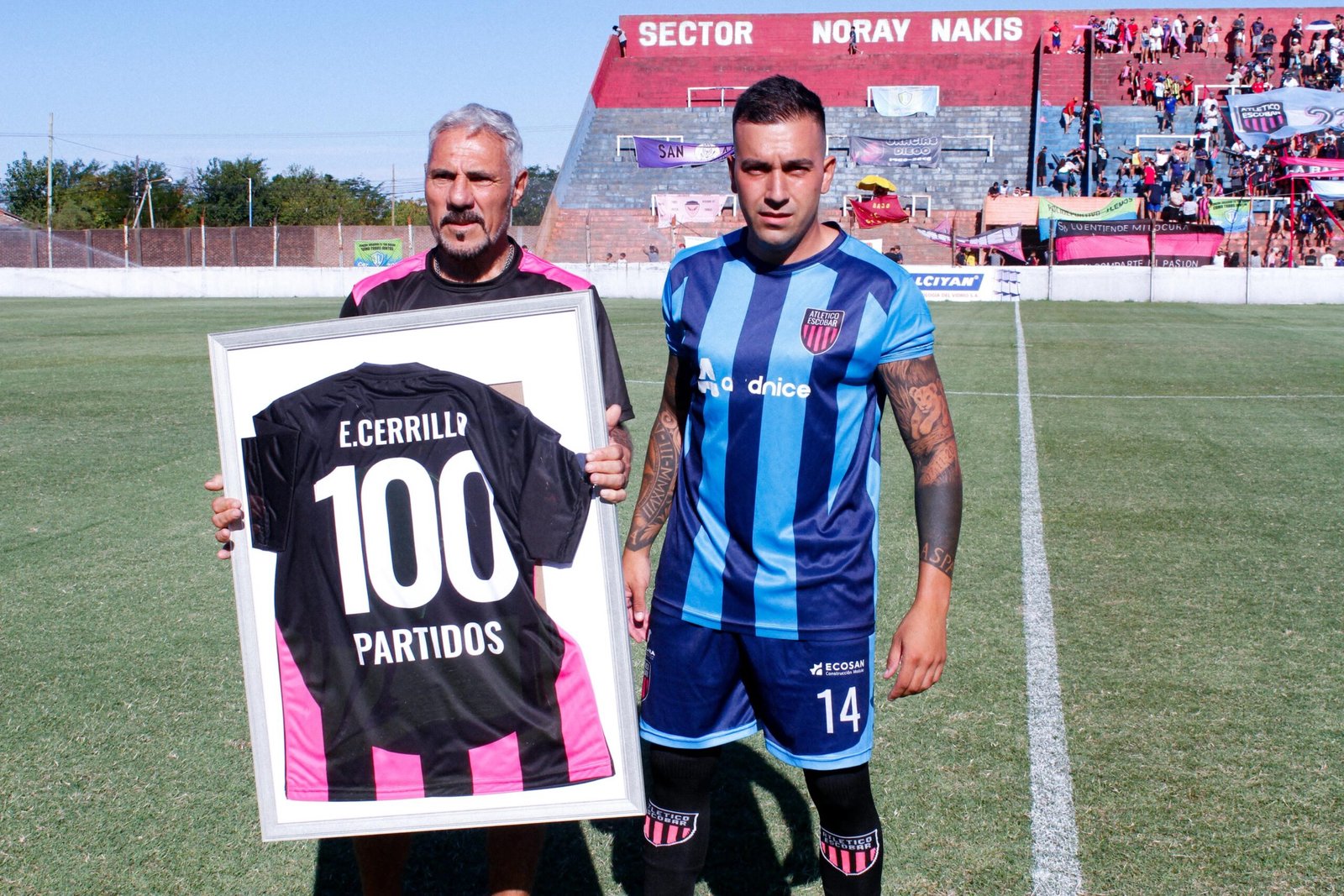 Atlético Escobar reconoció a “Machi” Cerrillo por sus 100 partidos en el club