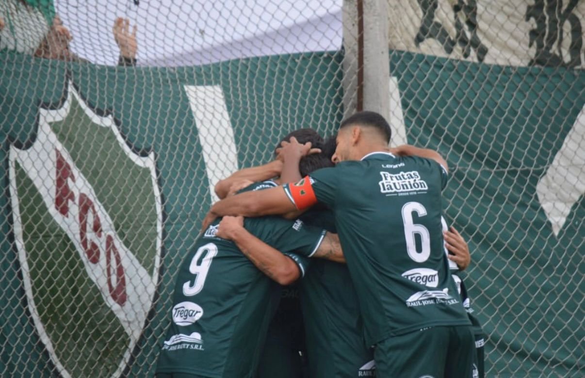 Ferro de General Pico, el gigante que enfrentó a Boca y ahora se cruza con Atlético Escobar en la final por el ascenso